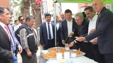 Denizli'de MHP Lideri Alparslan Türkeş İçin Lokma Döküldü