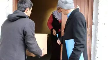 Kaymakam Mut İbb'nin Gönderdiği Yardımları Dağıttı