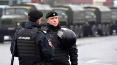 Rusya'da İki Polis Memuru Öldürüldü