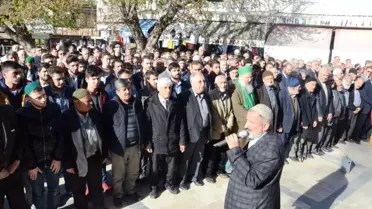 Gıyabi Cenaze Namazı Kılarak, İdlip Saldırısına Tepki Gösterdiler