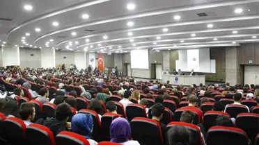 Kampüsten Geleceğe Bakış' Başlıklı Panel Düzenlendi
