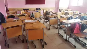 Lisede Bıçaklı Dehşetin Yaşandığı Kat Kapatıldı, Sınıflar Üst Katlara Taşındı.