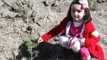 Minik Öğrenciler, Fidanları Toprakla Buluşturdu