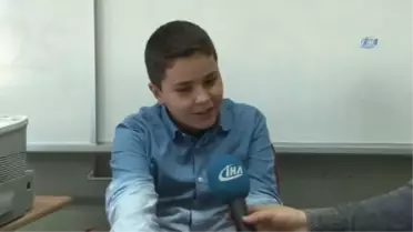 Yaşıtları Sokaklarda Oynarken O Topladığı Malzemelerden Elektronik Aletler Üretiyor