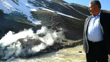 Erciş'te Kullanılmayan Jeotermal Kuyusunda Patlama