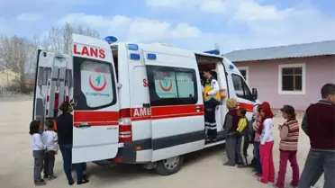 Korkuteli'de Minik 112'ler 'Yaşama Yol Ver' Dedi
