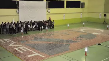 50 Bin Bardakla Erdoğan Silüeti Yaptılar