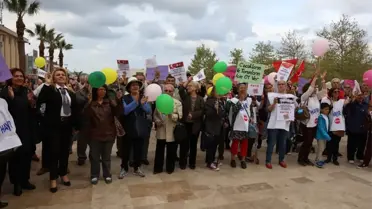 Urla'daki Demokrasi Şenliğine Yoğun Katılım