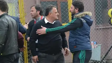 Kulüp Başkanı, Rakip Takım Oyuncusuna Saldırıp Yumruk Attı