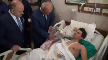 Bakan Elvan, Yaralı Polisleri Ziyaret Etti