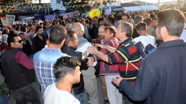 HDP'nin Bodrum'da Gerçekleştirdiği 'Hayır Mitingi'nde Sopalar Havada Uçuştu