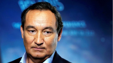 United Airlines Ceo'su Sürüklenen Yolcudan Özür Diledi