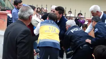 Dengesini Kaybetti, Göğsüne Demir Parmaklık Saplandı