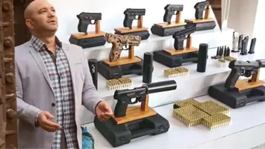 Şarkıcı Günter Bayraktar'ın Evinden Cephanelik Çıktı