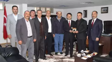 Vali Aktaş, Damızlık Sığır Üreticileri Birliğini Ziyaret Etti