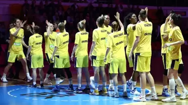 Fener Avrupa Şampiyonluğu Için Parkeye Çıkıyor