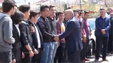 Kayseri AK Parti Il Başkanı, Doğum Gününü Sandıkta Kutladı
