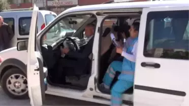 Silopi'de Felçli Hastalar Sağlıkçıların Yardımı ile Oy Kullandı