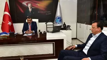 Mim-Der'den Başkan Gürkan'a Plaket