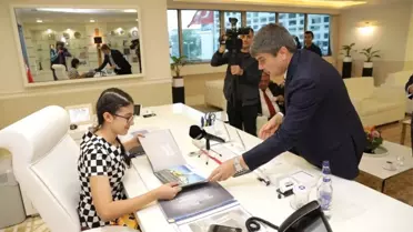 Başkan Türel Koltuğunu Çocuk Başkana Devretti