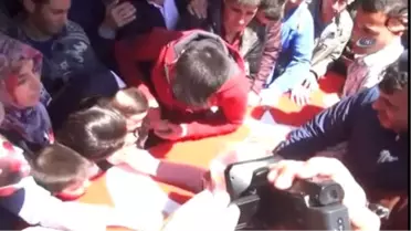 Şehit Babalarını Asker Üniformasıyla Uğurladılar