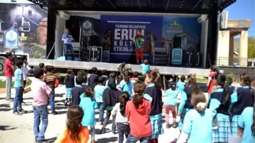 Eruhlu Çocuklar, Hacivat-Karagöz'ü İlk Kez Canlı İzledi