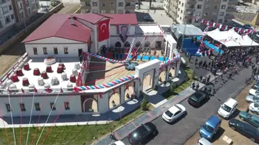 Büyükşehir'in Eğitim Yatırımı Ahmet Hamdi Tanpınar Bilgi Evi Açıldı