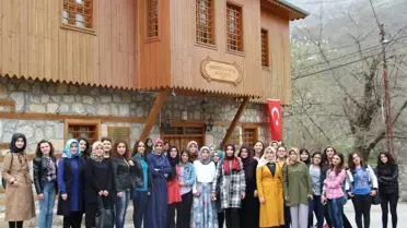 Öğrencilere Kemah-Kemaliye Tarih ve Tabiat Gezisi