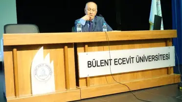 Yazar Oğuz Demiralp Beü'de 'Okuma Deneyimleri' Başlıklı Bir Konferans Verdi
