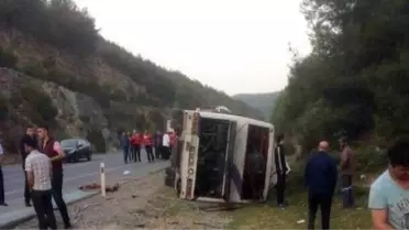 Antalyaspor Taraftarını Taşıyan Otobüs Devrildi, 3 Kişi Yaralandı