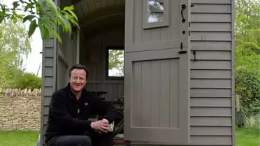 Eski Başbakan Cameron Kitap Yazmak İçin 114 Bin TL'ye Kulübe Yaptırdı