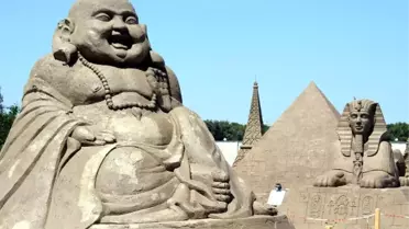 Dünya Harikalarını 10 Bin Ton Kumla Yaptılar