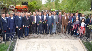 Haydar Aliyev Doğum Gününde Anıldı