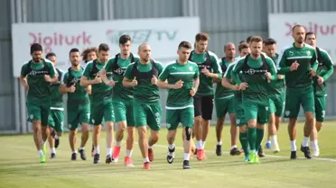 Bursaspor'un Yeni Teknik Direktörü Ilk Antrenmanına Çıktı