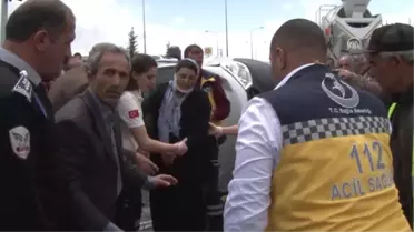 Van'da Trafik Kazası: 3 Yaralı