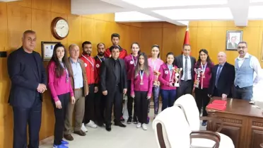 Fü Sporcularından 3 Dalda 7 Altın Madalya