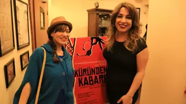 'Küründen Kabare'ye Ayakta Alkış!