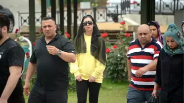 5 Yakınını Öldürüp İntihar Eden Denizhan'ı Sevgilisi Son Yolculuğuna Uğurladı