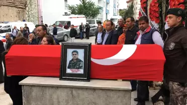 Kalp Krizinden Ölen Özel Harekat Polisi Son Yolculuğuna Uğurlandı