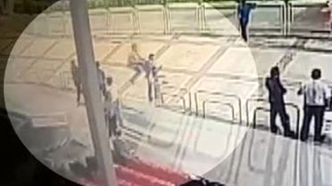 Hipodromda Uçan Tekmeli Saldırı