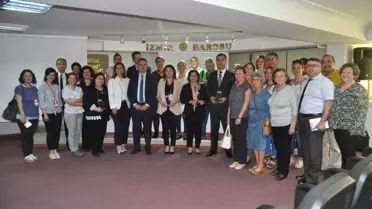 İzmir'de 310 Koruyucu Aile Var