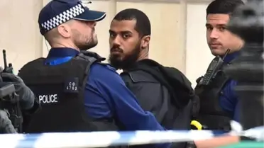 Londra'da Başbakanlık Yakınında Gözaltına Alınan Bıçaklı Kişi