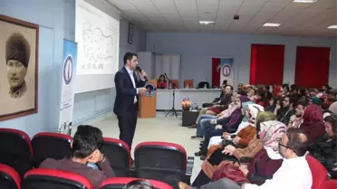 Şaphane Meslek Yüksekokulunda 'Lojistik Sektörünün Geleceği ve Sorunları' Konulu Seminer