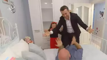 Yatak Odası Yenilenen Çift, Ünlü Mimar Selim Bey'i Yatağa Fırlattı