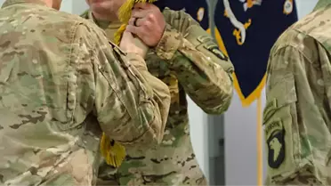 Türk Subaydan ABD'li Komutana Tokat Gibi YPG Cevabı!