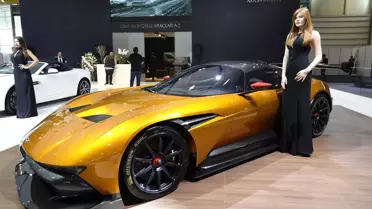 İngiliz Efsanesi Aston Martin'in Vulcan Modeli İzmir'de
