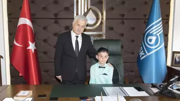 Minik Öğrenciden Tasarruf Kovası