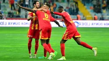 Süper Lig'de Kayserispor, Atiker Konyaspor'u 2-1 Yendi