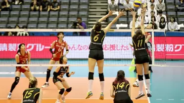Vakıfbank Yenilgisiz Yarı Finalde