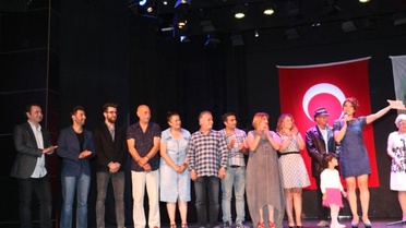 Küçük Sakar Cadı, 'En İyi Çocuk Oyunu' Ödülünü Aldı